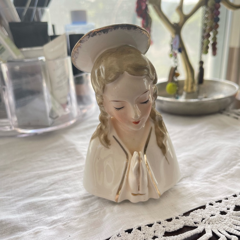 Madonna bust
